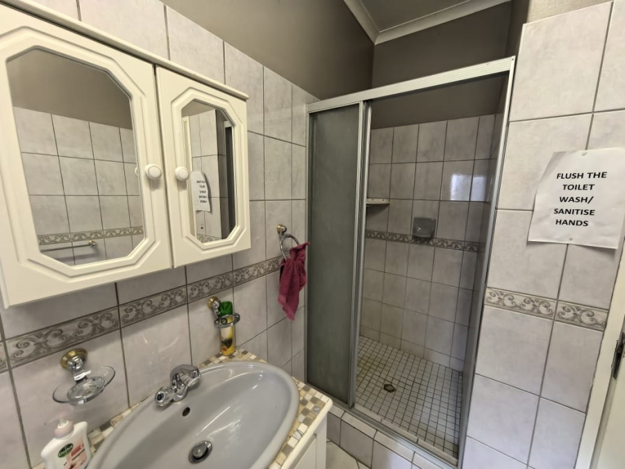 5 Bedroom Property for Sale in Labram Northern Cape